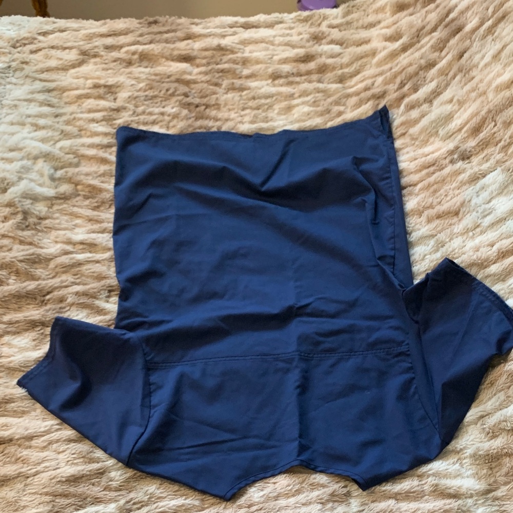 Cherokee scrub top - Picture 6 of 7